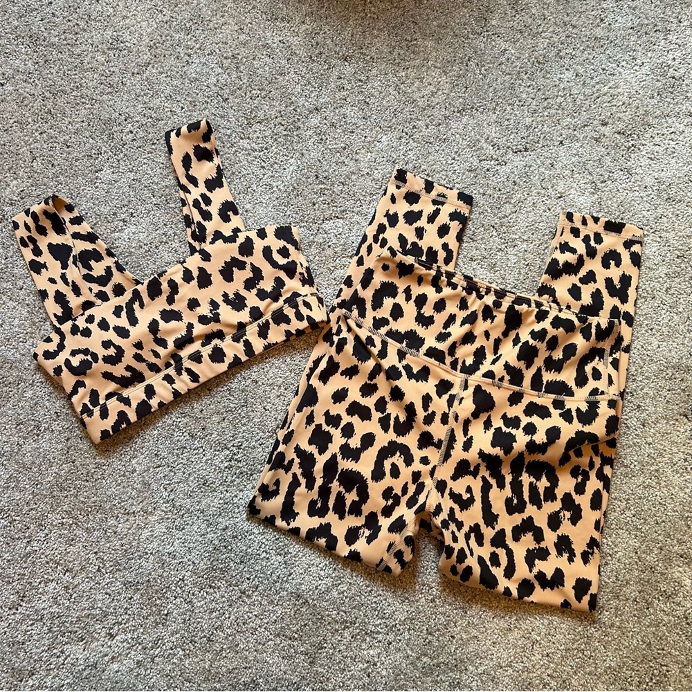 Allfenix matching bra and legging set leopard print